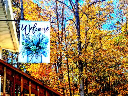 Best of both, private yet convenient, Clifton forge 17 mi, Roanoke 31 mi, Covington 30 mi, Daleville 17 mi ,Lexington 42 mi
