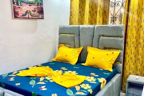 2 Bed Apt Sleeps 5 - WiFi Parking Balcony in 波纳穆萨迪