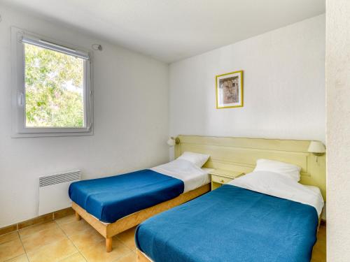 2 bedrooms, 4 beds