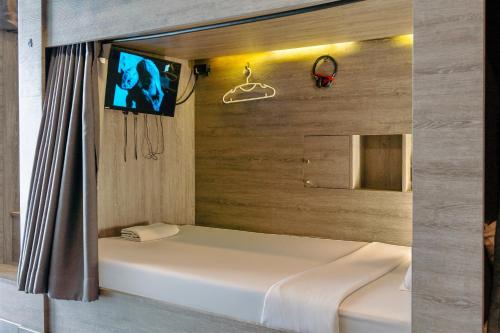 Shared room, female dormitory, 6 guests