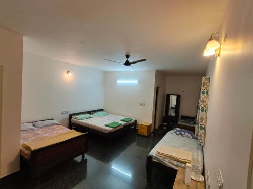 Coffee Estate Stay - Private Room in Kadavanthi