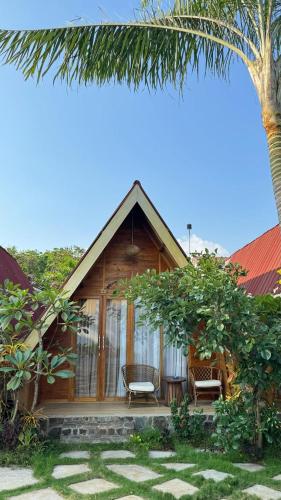 Vinn Villa, Coffee & Resto in Jepara Beach