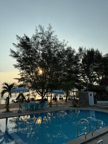 Vinn Villa, Coffee & Resto in Jepara Beach