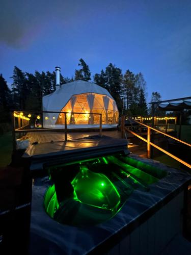Grisli glempings in Gauja