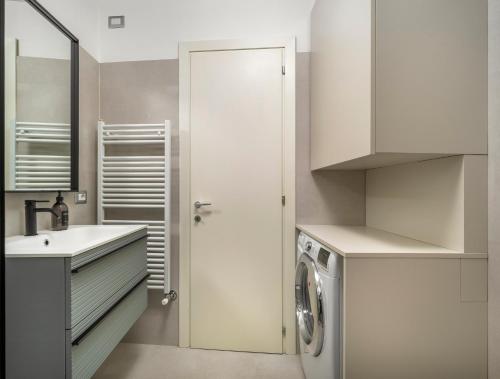 Ca D'oro Charming Apartment R&R - image 4