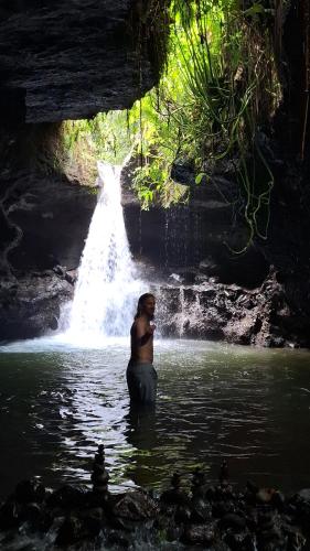 Bamboo Craft Homestay in ซิกูร์