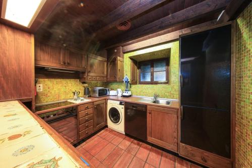 Kitchen, House under the beeches- Casa sotto i Faggi in Monti Trinita