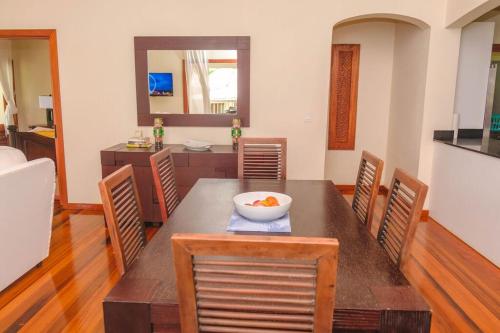 Tropical Escape1511 in Freetown