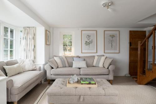 Danny Lodge - Country Cottage Near Brighton by Huluki Sussex Stays in Hurstpierpoint and Sayers Common