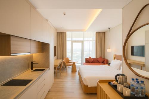Luxery Hotel Apartment l Branded Residence l JVT, Dubai (photo 6)