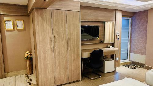 Trans World Hotel – Dubai