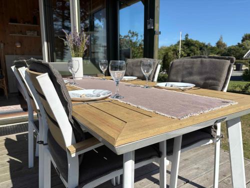 Facilities, Cozy Small Holiday Home With Sea View in Osterby