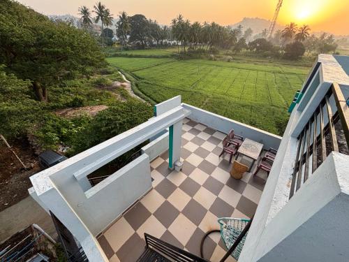Cocogreen Hampi in Sanapur