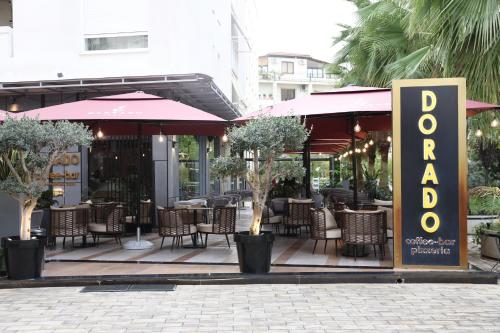 Luxe Living Suites - Kompleksi Kontakt Magnet, Tirana (Foto 5)