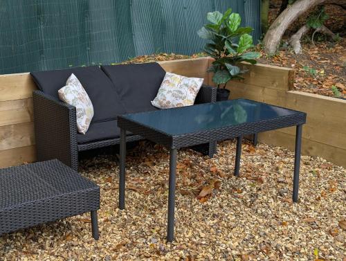 Woodland Cabin - Cotswold Way - Logs & Dogs in Shurdington