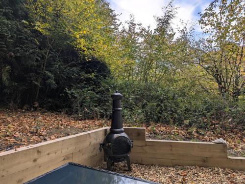 Woodland Cabin - Cotswold Way - Logs & Dogs in Shurdington