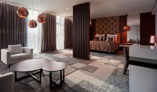 Theatre Hotel in Hodolany