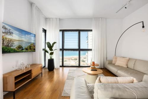 O&O Group- Stylish 3BR Family Retreat in Bat Yam