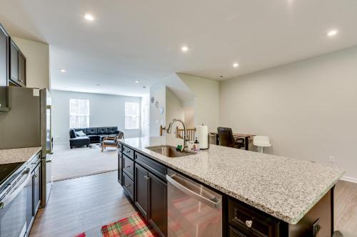 Room to Work + Relax! Spacious Unit Near Charlotte in Stallings (NC)