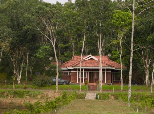 Aquatica by bough'n villa in Nadavayal