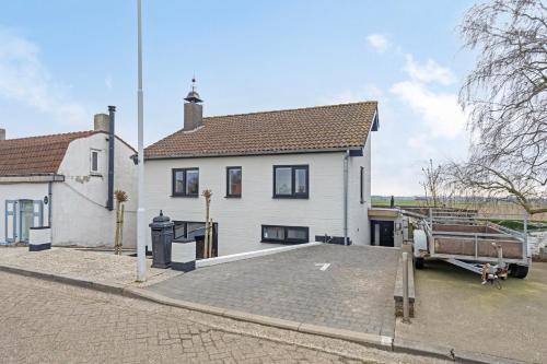 Graafjansdijk B Vakantiehuis met 3 slaapkamers net over de Belgische grens