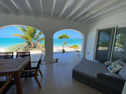 . Caicos Cottage