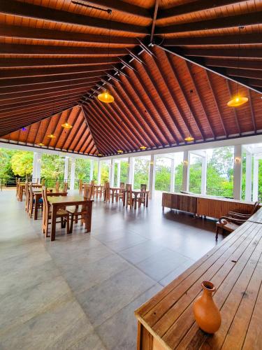 Silent Garden Ayurveda Health Resort in Kirantidiya
