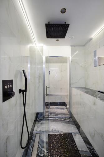 Edinburgh Retreat 2 Bedrooms & steam room - image 11
