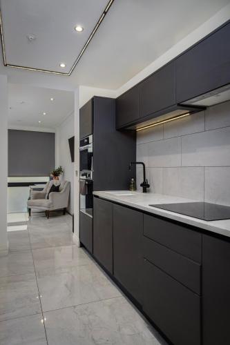 Edinburgh Retreat 2 Bedrooms & steam room - image 10