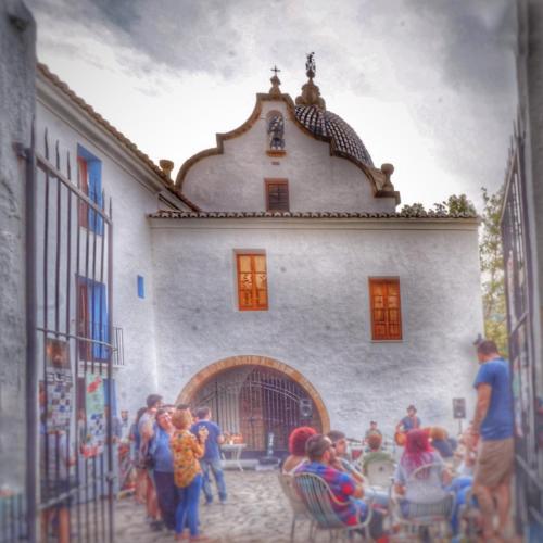 酒吧/高級酒吧, Cau de l'Art in 盧塞納德爾西德