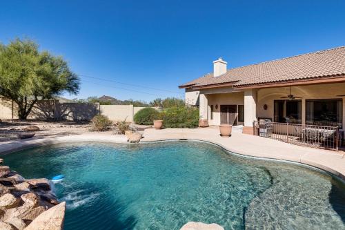 Group-Friendly Escape with Views in North Phoenix! in Tramonto