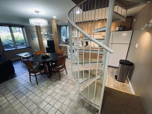 The Mill House - image 11