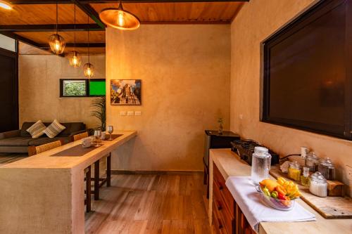 Xtambaa Selva in มาการิโอโกเมซ