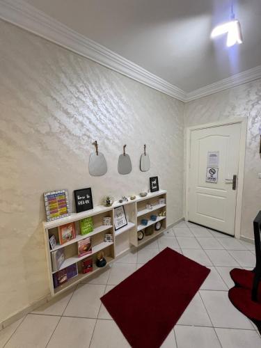 Modern 2-Bedroom Apartment in Agadir Family Stay Fiber WiFi 5 Guests in 벤세르고