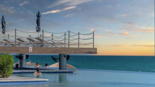 Splash in The New Lazy River and Sleep In Luxury Encantame C2102