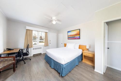 2400 Motel - image 5