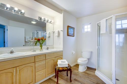 Fish From Your Back Yard! Ocean & Bay View! Hot Tub! Red Door House - image 3