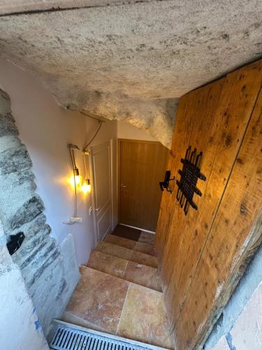 Entrance, Suite secrete avec jacuzzi ambiance romantique in Livron-sur-Drome