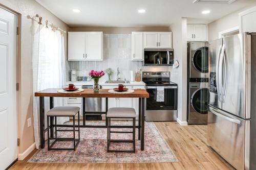 Couples Retreat! Shop, Dine, Explore Dtwn Oakdale in Oakdale