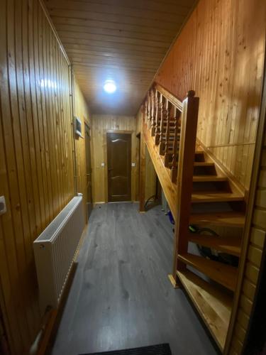 Hutsulka House in Mykulychyn