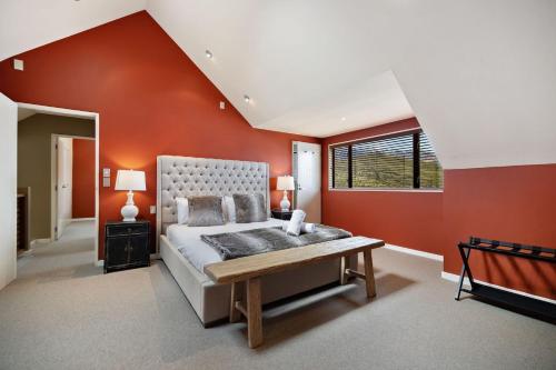 Golden Stay Queenstown - image 2