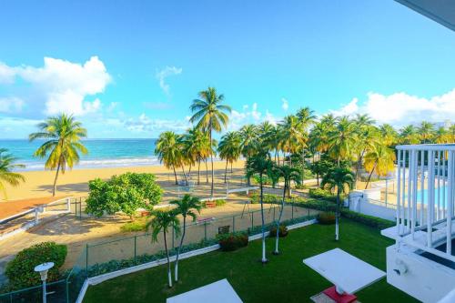 Beachfront 1BR Apt in Marbella del Caribe Isla Verde - image 10