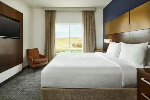 2 bedrooms, 3 beds