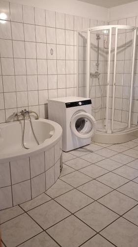 ASX Tr1 Monteurzimmer -Ferienzimmer in 大阿爾默羅德
