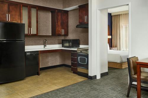 Residence Inn by Marriott Rapid City - image 9