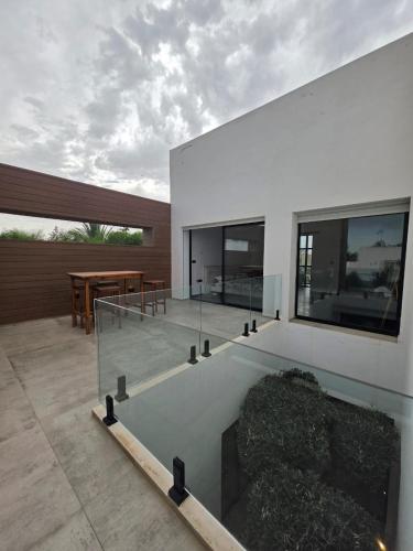 Beautiful Villa Pool & Garden in Ariana