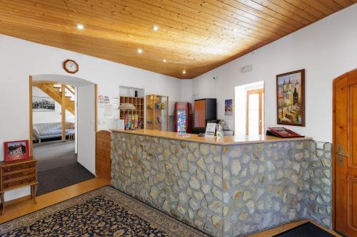 Hotel Bella - image 13