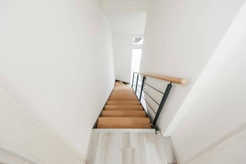 Kent Ridge Loft Sokolska - image 7