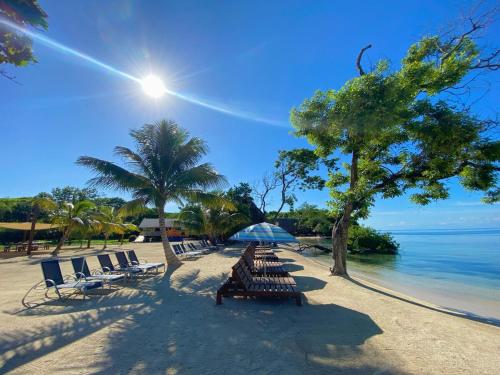 Beautiful house with access to a private beach in Milton Bight