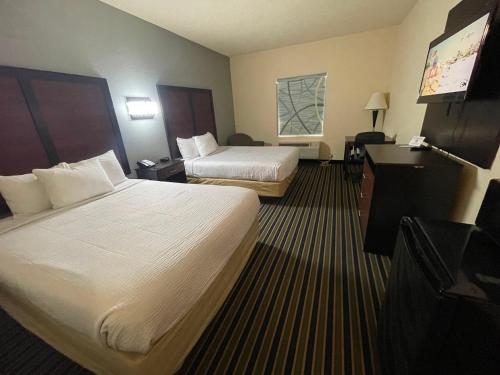 2 double beds